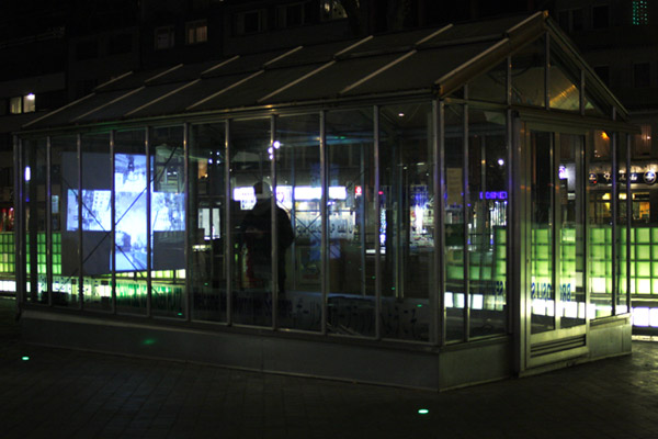 glashaus-remappingworringerplatz08
