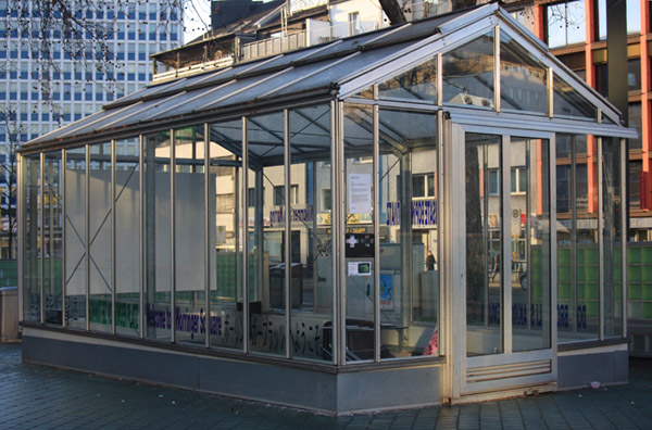 glashaus-remappingworringerplatz11-day